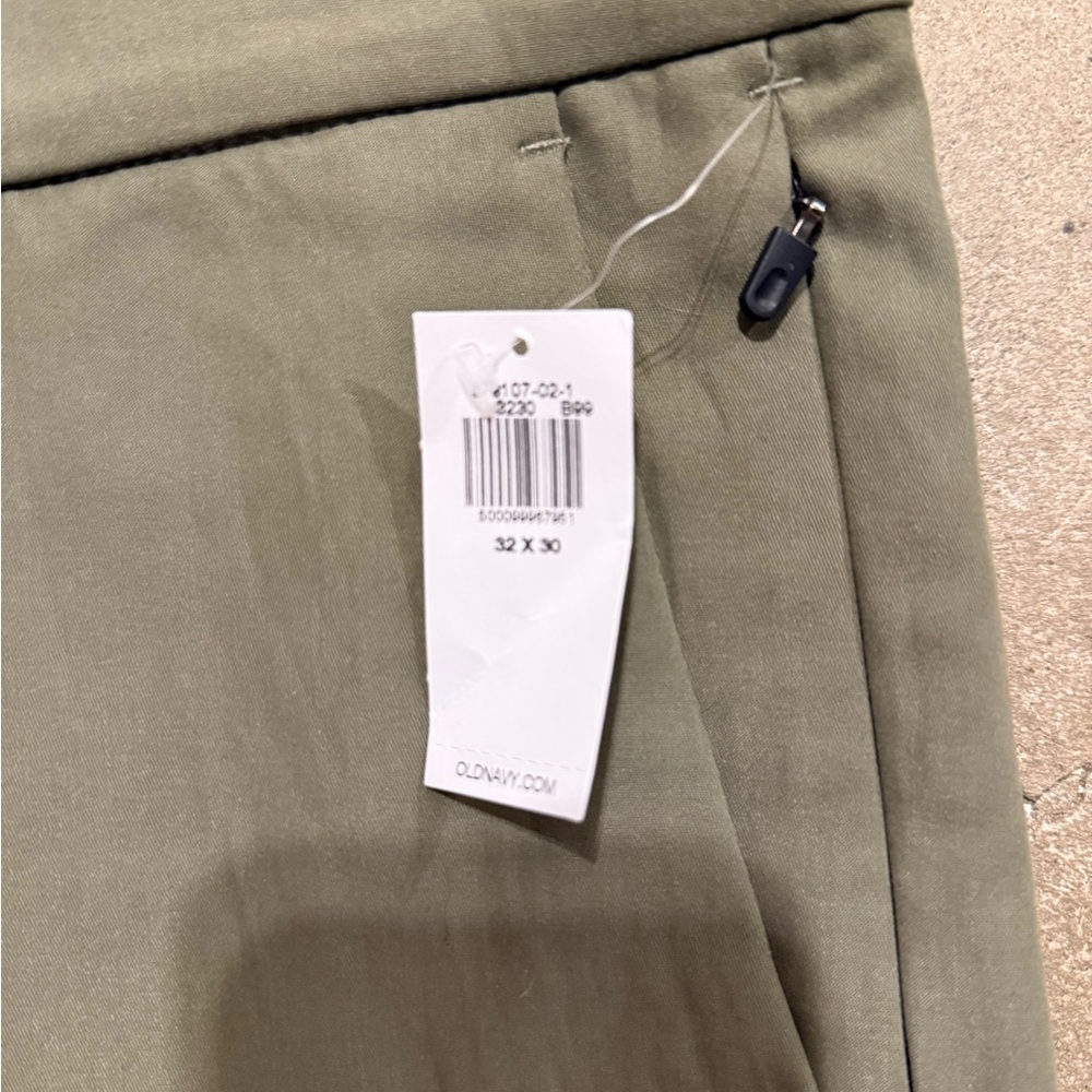 Old Navy Men's Khaki Chinos (Ultimate Tech Slim Material) - Picture 2 of 3